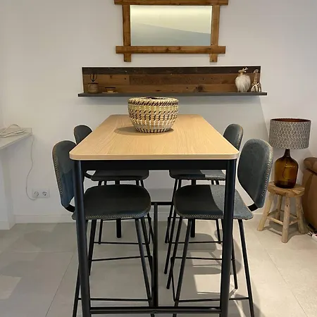 Apartmán Modern With Balcony And Direct Access To The Pool *