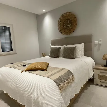 Modern With Balcony And Direct Access To The Pool Daire *