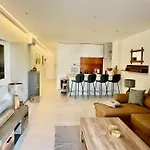 Modern With Balcony And Direct Access To The Pool Apartamento Albufeira
